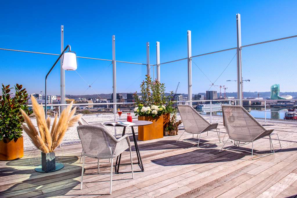 Radisson Blu Hotel Bordeaux, dog-friendly hotel in Bordeaux