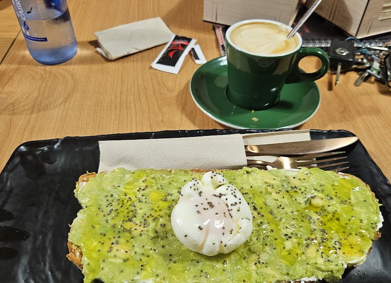 El 135 de la Real cafetería photo 4