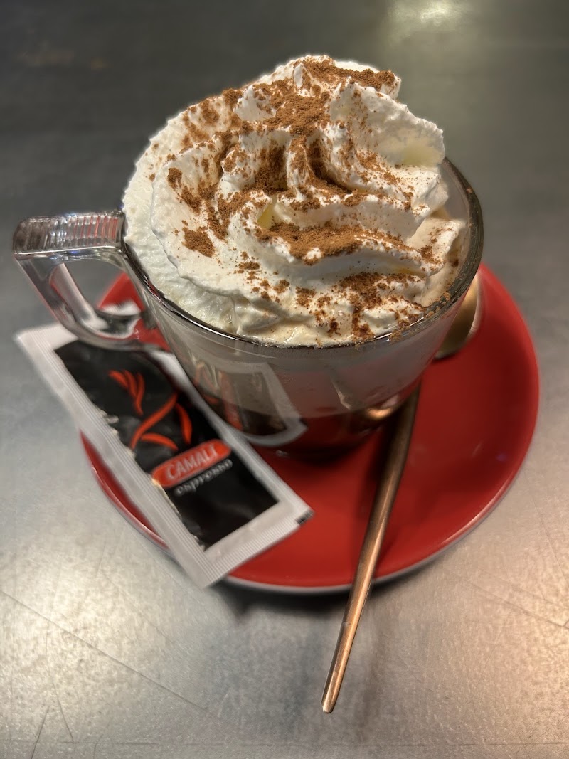 El 135 de la Real cafetería photo 2