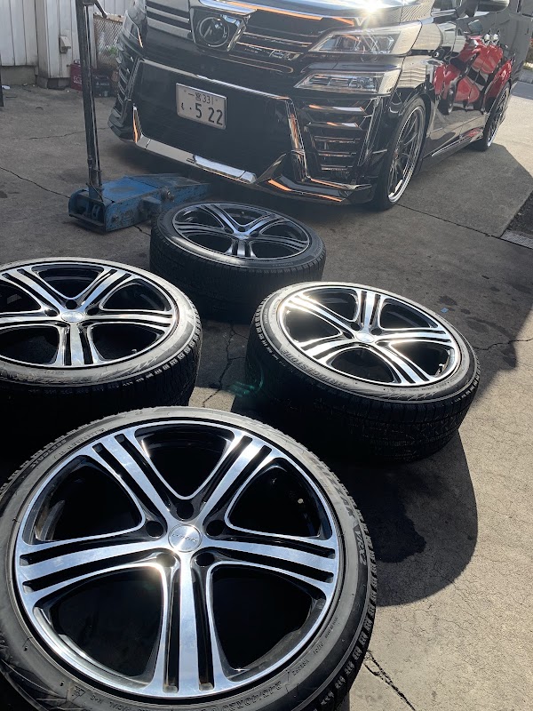 （有）山清自動車