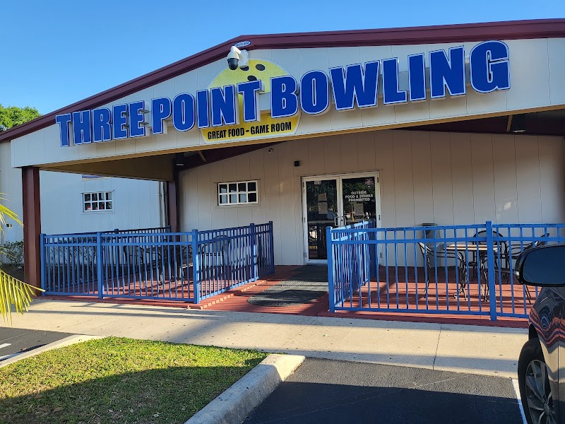 Three Point Bowling photo 3