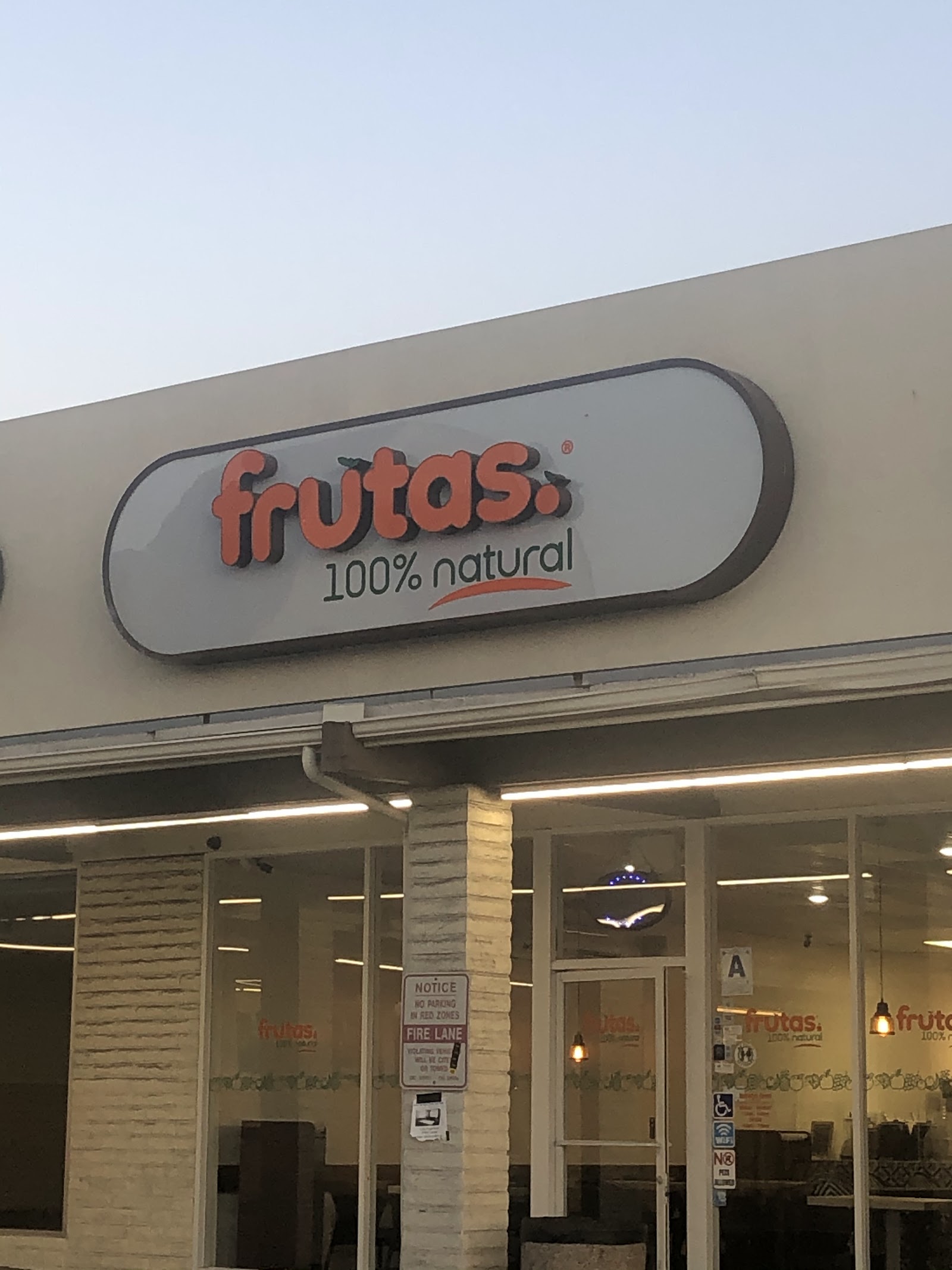 FRUTAS 3rd Ave.