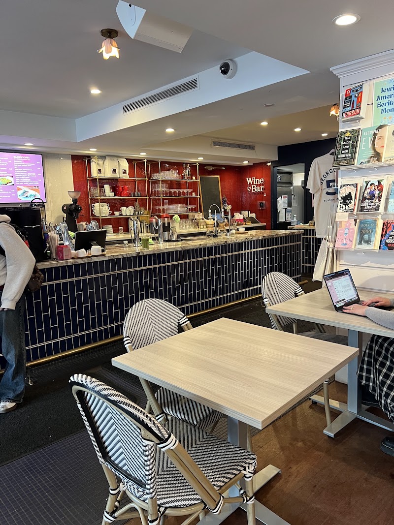 Lovestruck Books & Cafe photo 3
