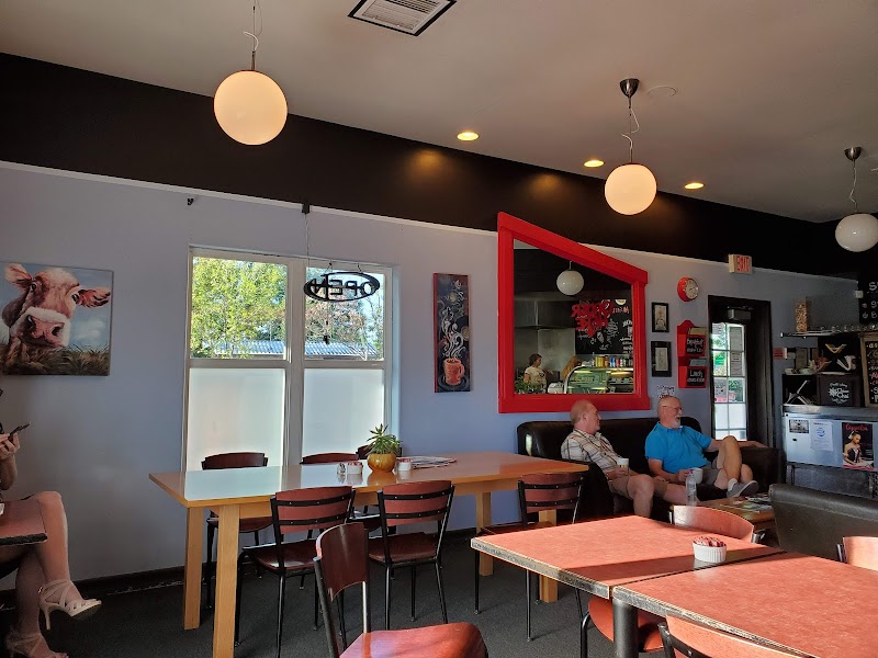 Bellachinos Cafe photo 1