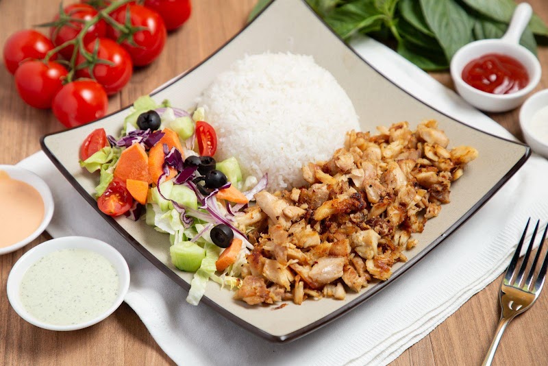 Mama Munchies HK Kebab Pizza photo 4