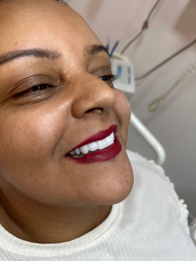 Dra. Paula Viana | Dentista | Bairro Lixeira - Cuiabá - foto 1