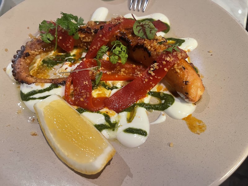 Black Hide Caxton Street photo 5