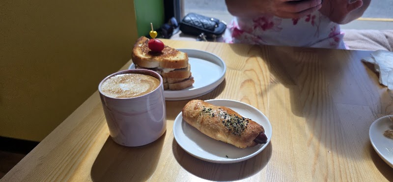 Munch. Cafe & Deli photo 2