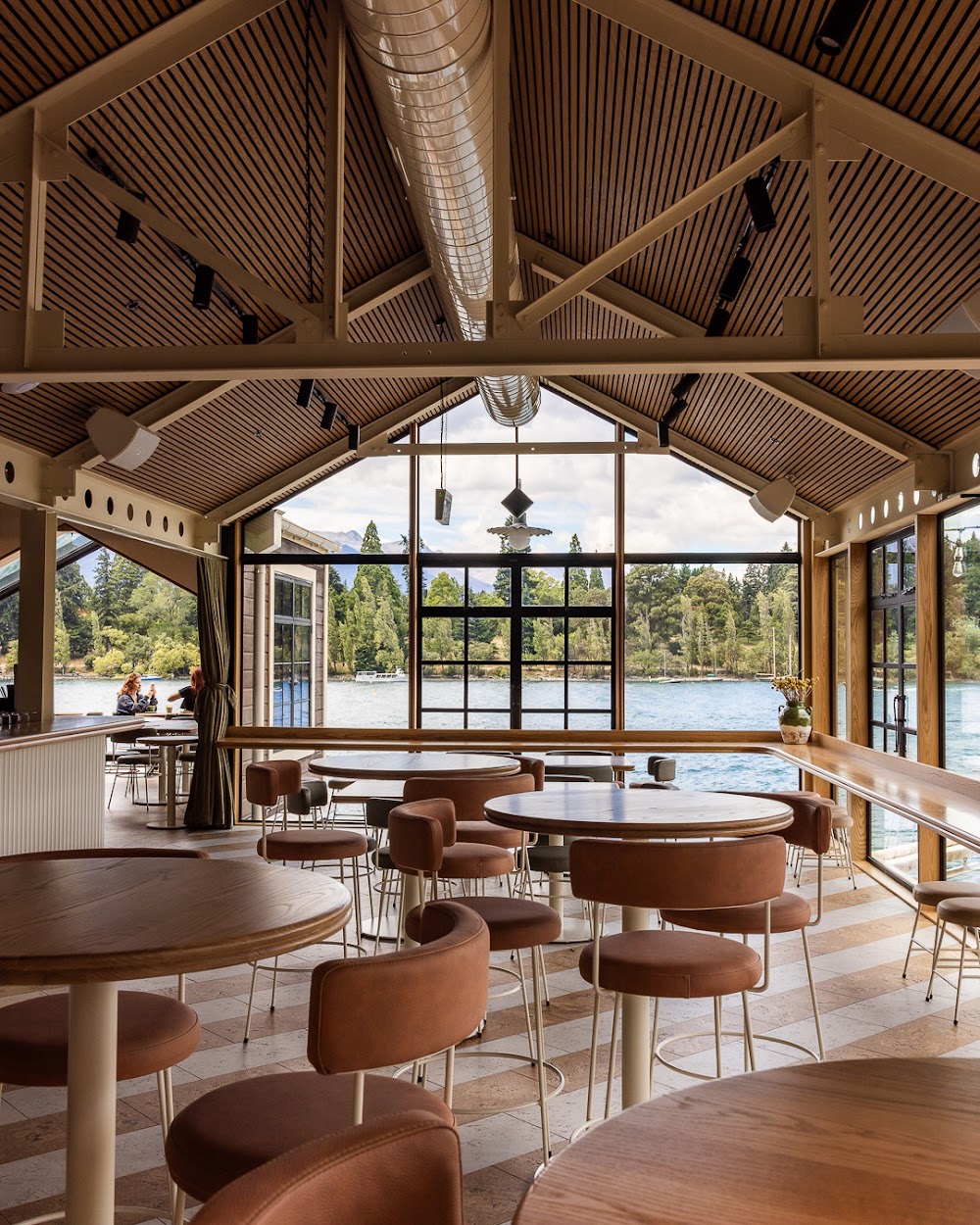 Queenstown Wharf Bar
