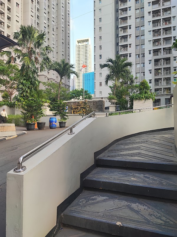 Sewa Apartemen Harian Medit - by Staypartment