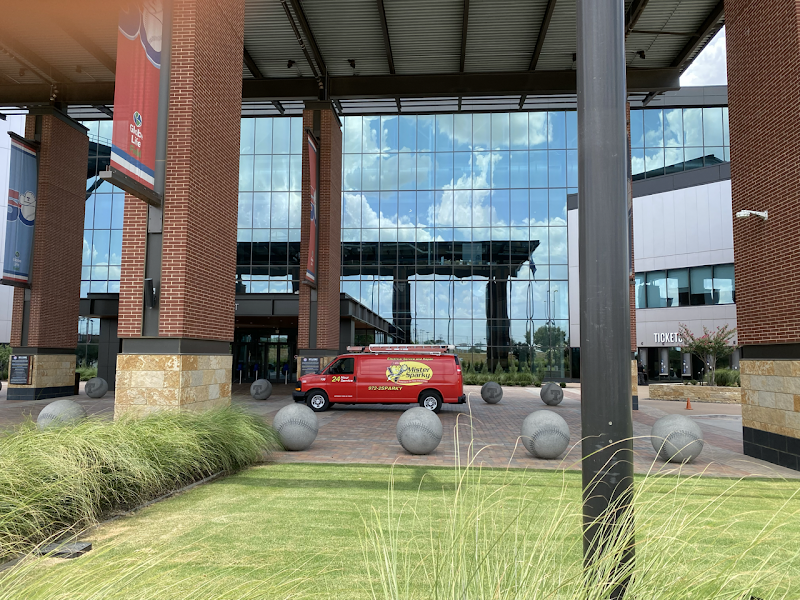 Mister Sparky Electrician DFW - Electrician in Irving