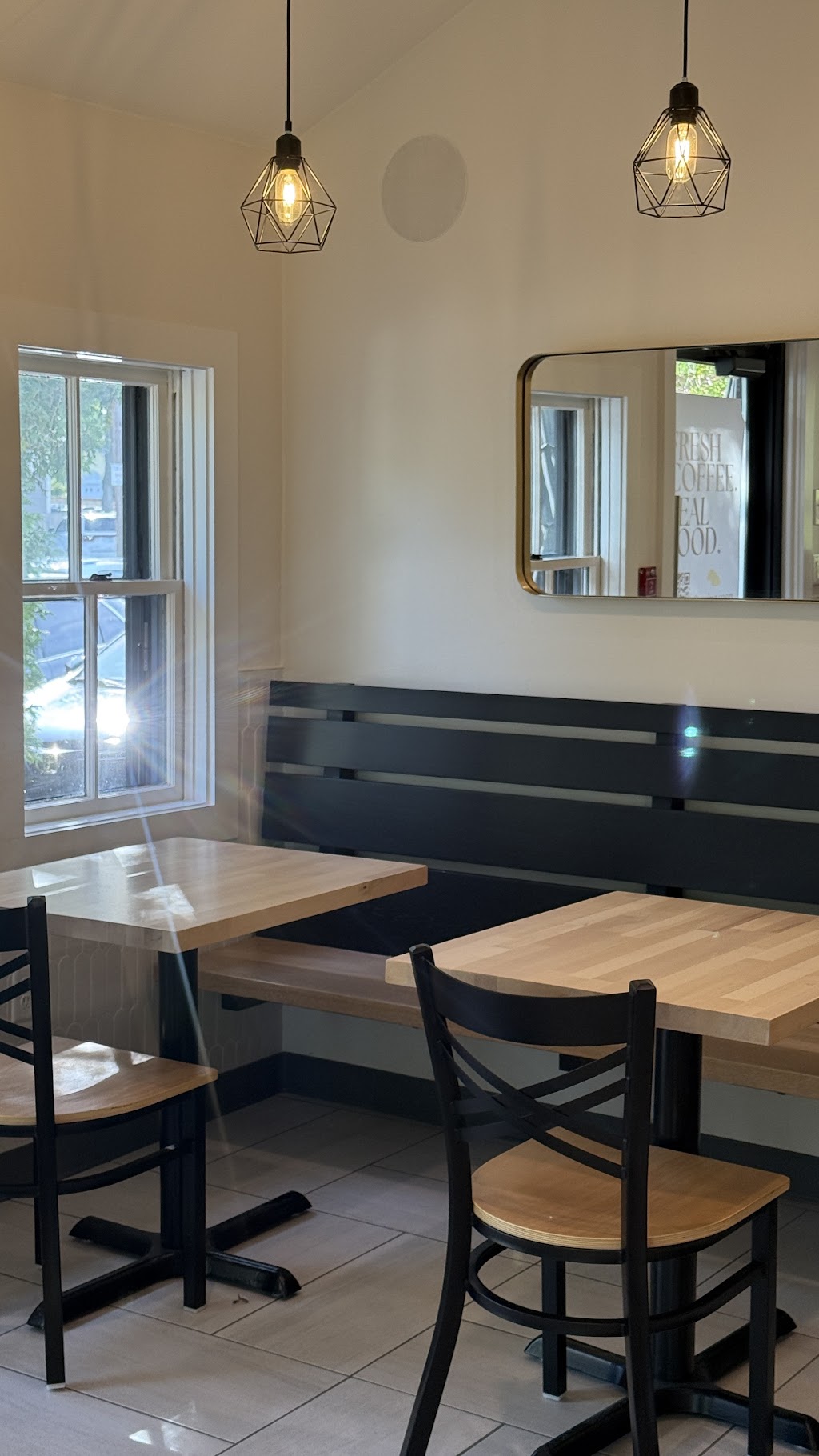 Sunny Cafe