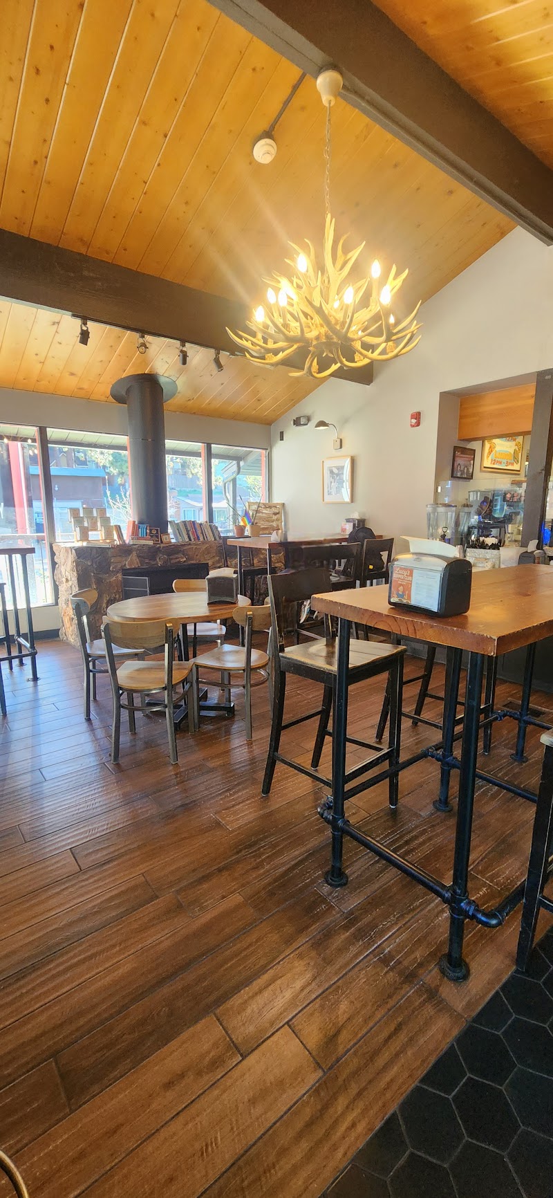 LuluBelle's Coffee House and Bakery photo 2