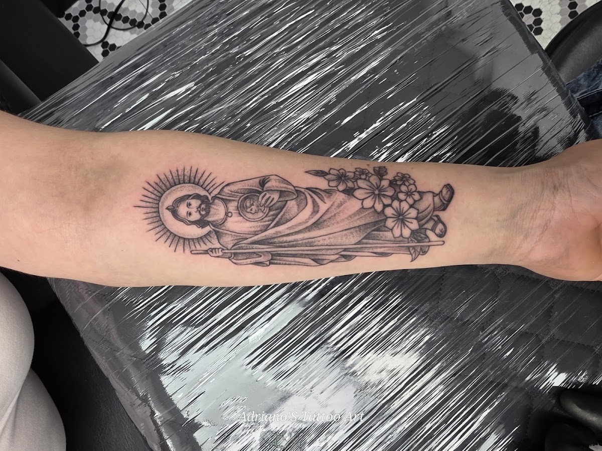 Adriano TATTOO ART tattoo parlor in Jeffersonville, KY