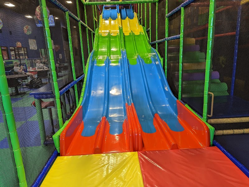 Luv 2 Play Appleton photo 2