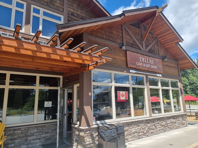 Dellas Cafe and Gift Shop photo 1