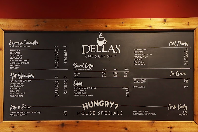 Dellas Cafe and Gift Shop photo 4