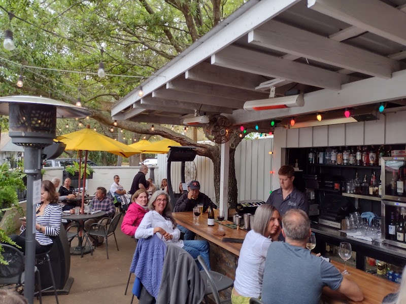 Mondo's Italian Restaurant