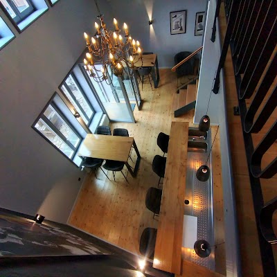 Cube by Mika Schwerin