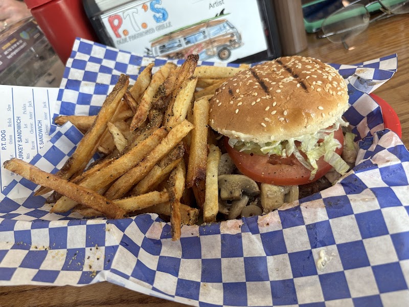 Pt's Olde Fashion Grille