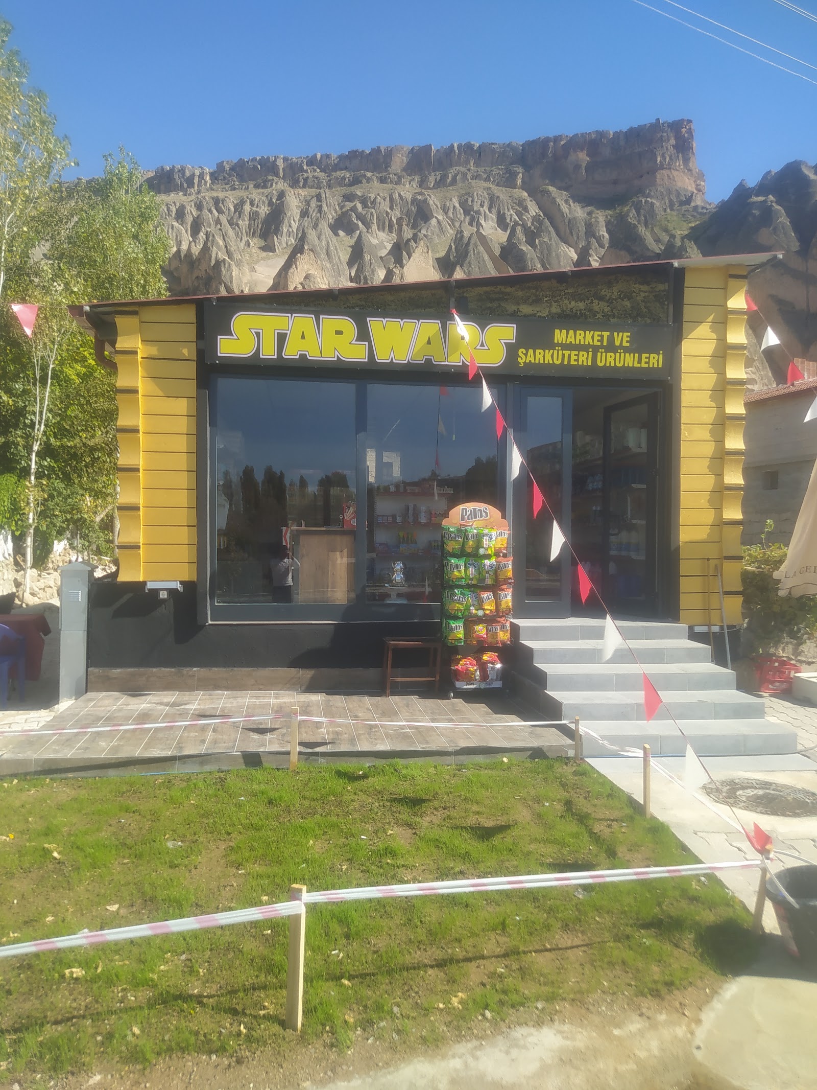 Star Wars Family Tea Garden mekanı