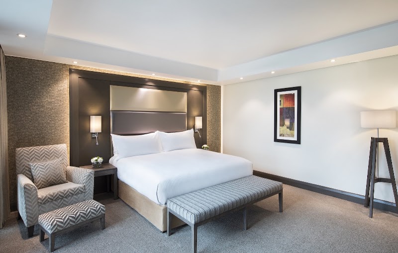 Legend Hotel Lagos Airport, Curio Collection by Hilton photo 2