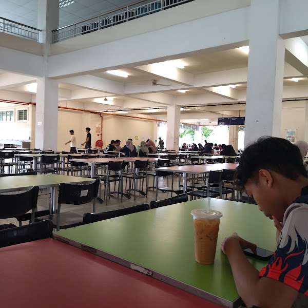 Kafetaria UiTM Jasin - Photo 1