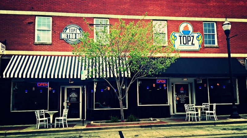 Topz Frozen Yogurt & Metro Deli photo 1