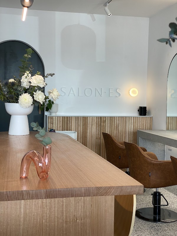 SALON ES - Hair & Makeup Artistry photo 1