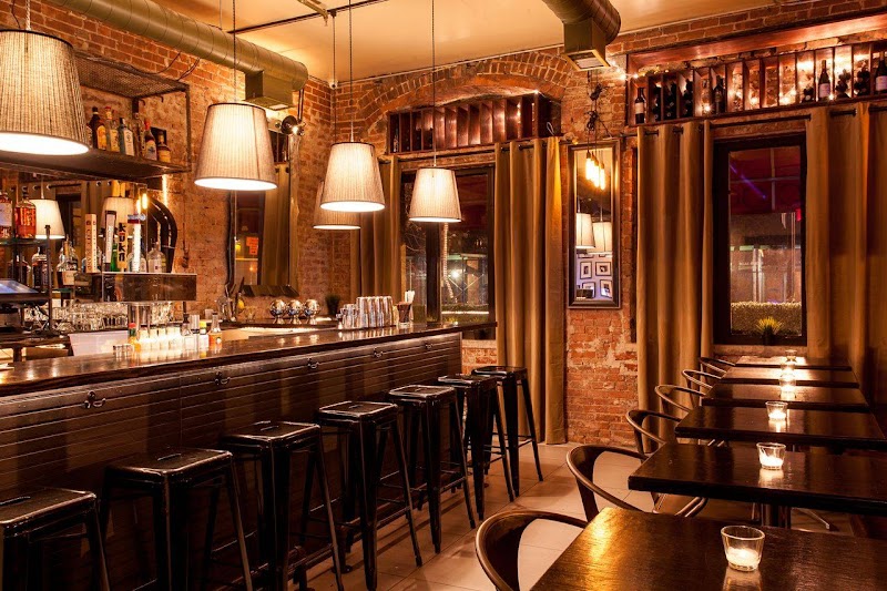 Charlies Bar & Kitchen photo 1