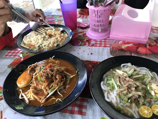 Aida & Aisyah Cafe - Photo 1