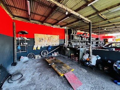 Foto de Borracharia tubarão