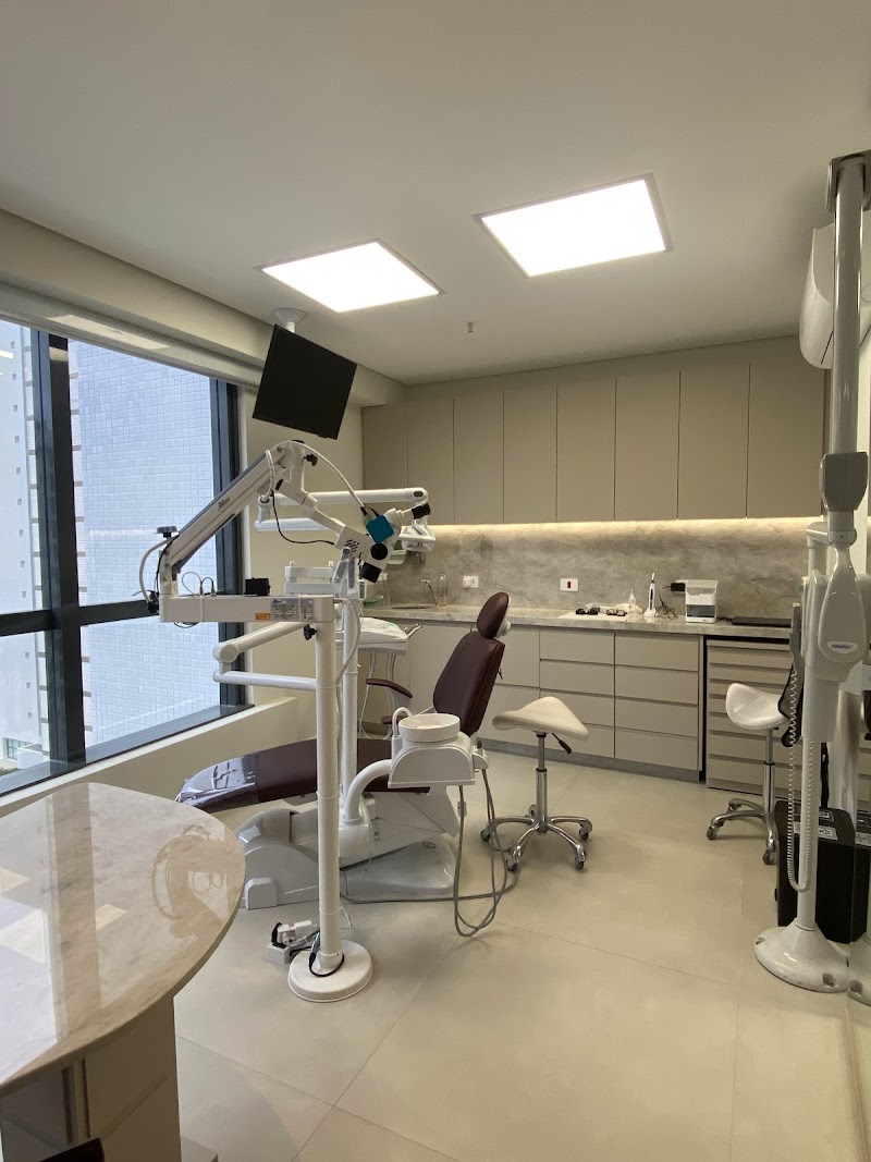 Dra. Michele Nadalin - Tratamento de Canal - foto 3