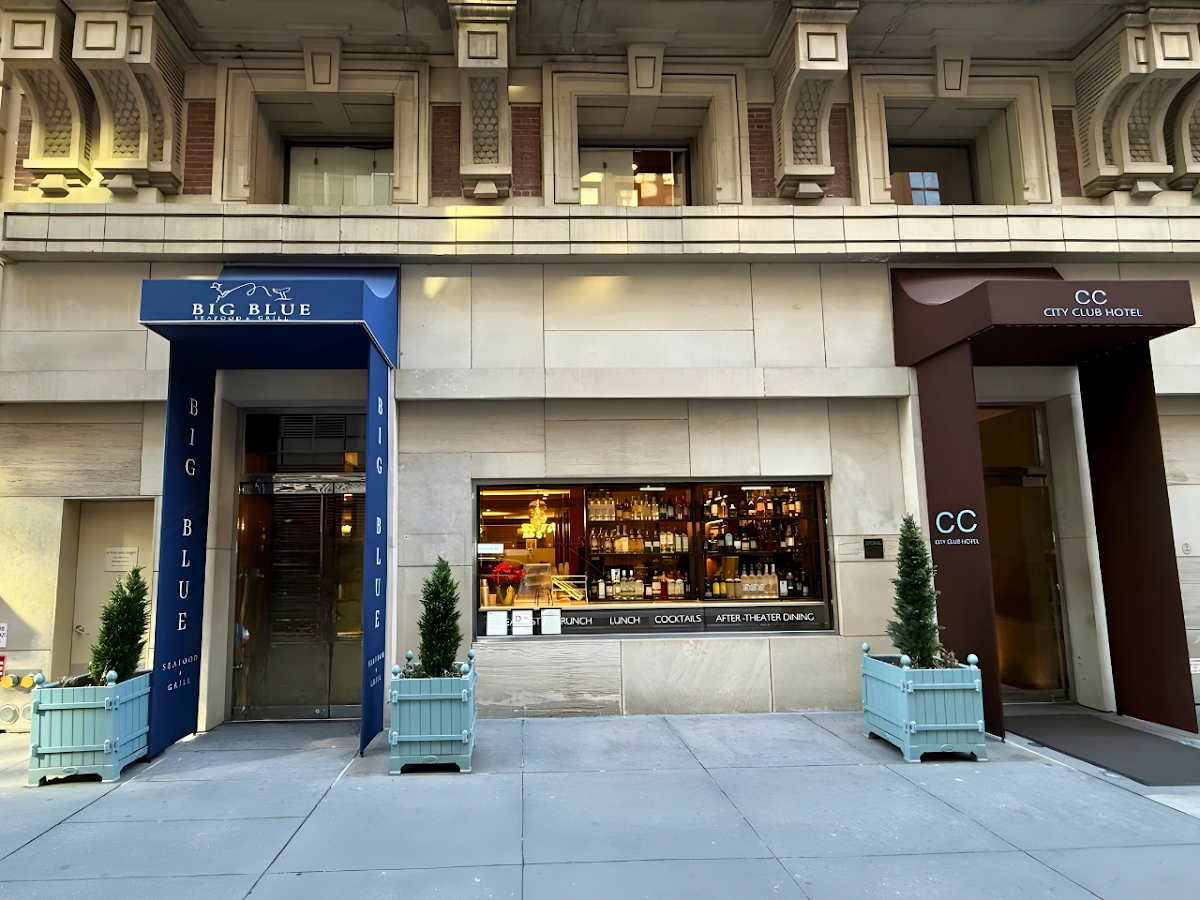 Big Blue Seafood & Grill photo 1