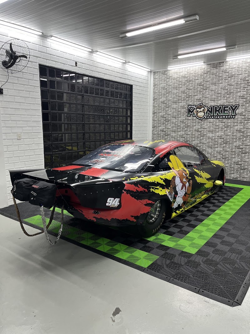 Foto de Envelopamento - Wrap Monkey Envelopamento Automotivo e Decorativo em Porto Alegre