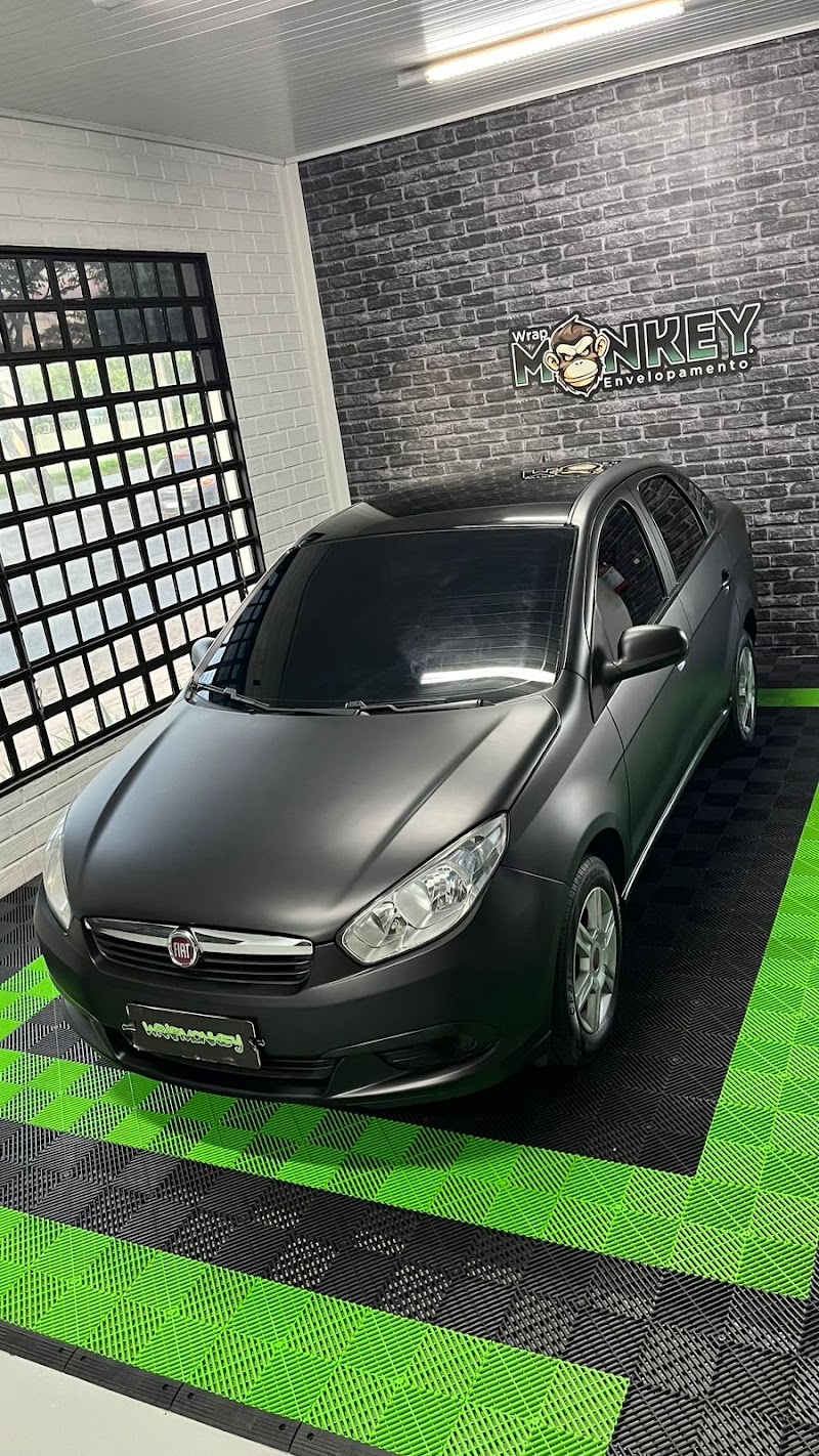 Foto de Envelopamento - Wrap Monkey Envelopamento Automotivo e Decorativo em Porto Alegre