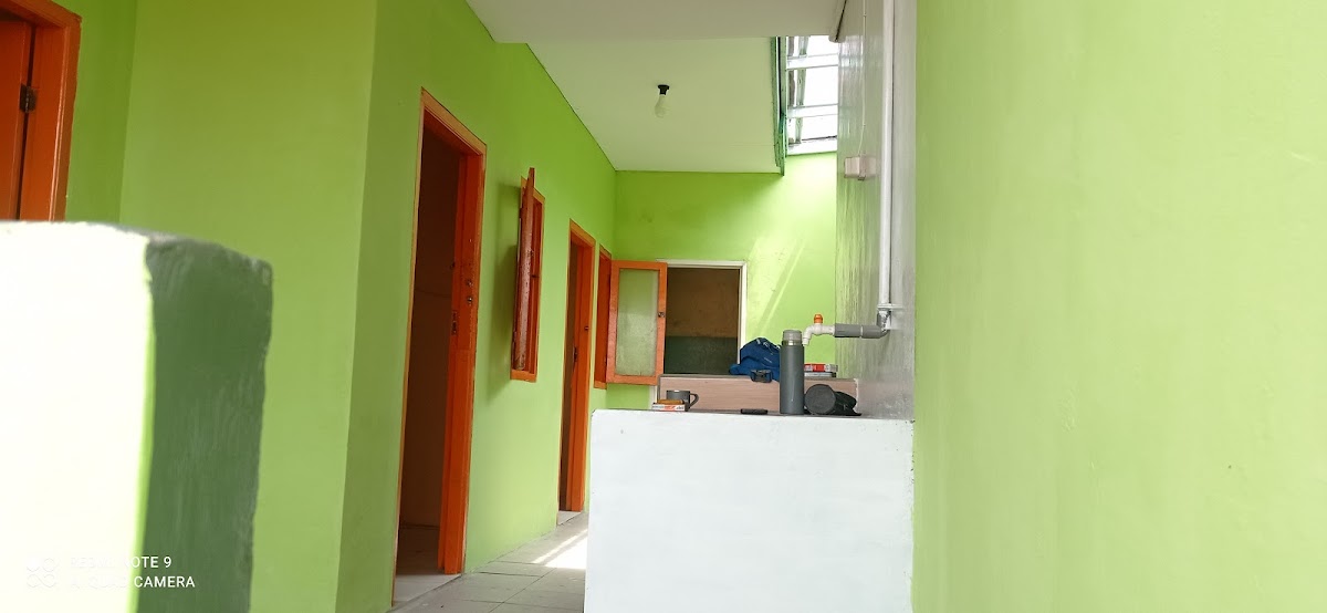 KAKA LAUNDRY & Kost / Kontrakan BREKARONA