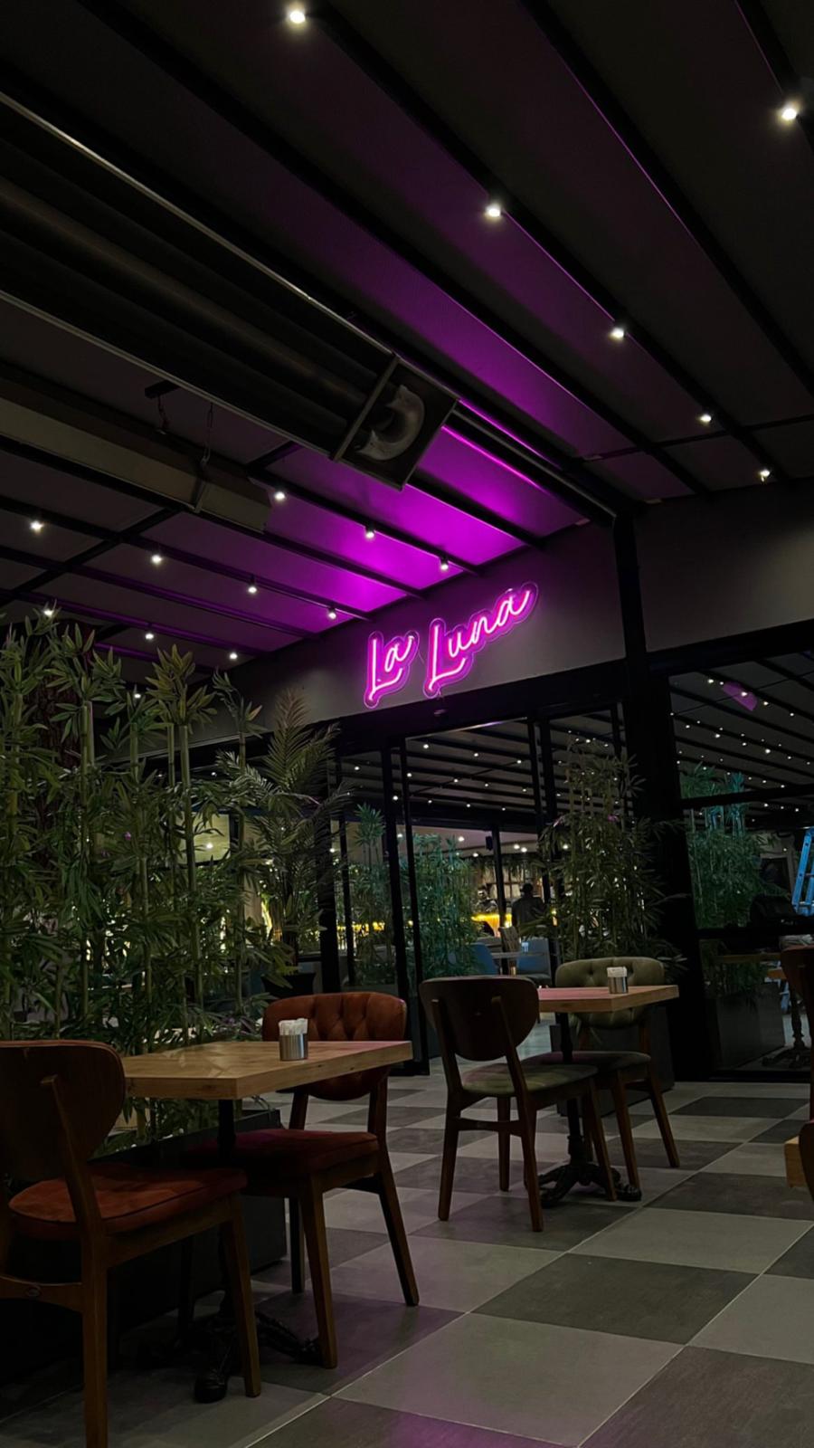 LA LUNA LOUNGE mekanı