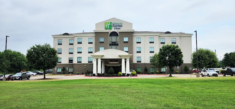 Holiday Inn Express & Suites Van Buren-Ft Smith Area by IHG