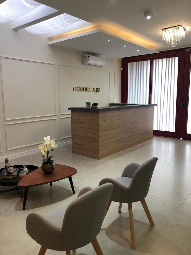 Dra Daniela Ferreira - OrthoLens | Dentista em Ribeirão Preto