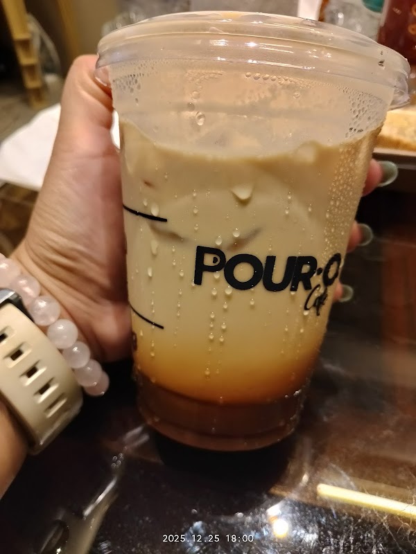 Pour•o Cafe