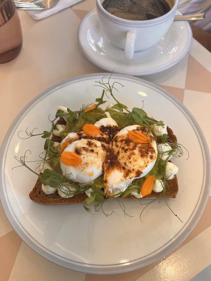 Summer Colombo photo 6