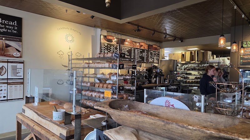 Great Harvest Bread Co. - Bakery & Cafe, Delafield photo 3