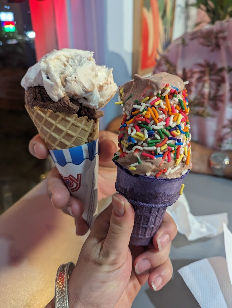 Beach Bunny Ice Cream