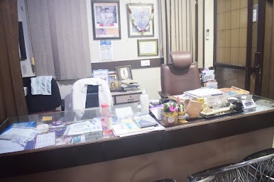 Dr. Kamlesh Tandon Hospital