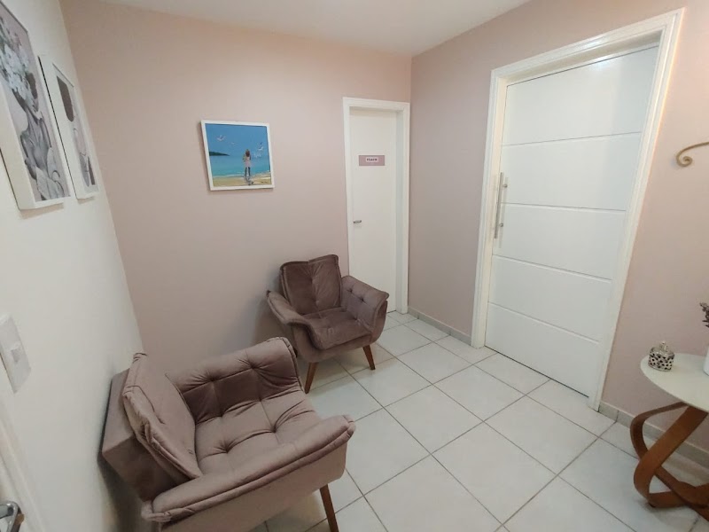 Dra. Débora Cavour - Ortodontista - Alinhadores invisíveis - Invisalign e Sousmile- Macaé-RJ - foto 3