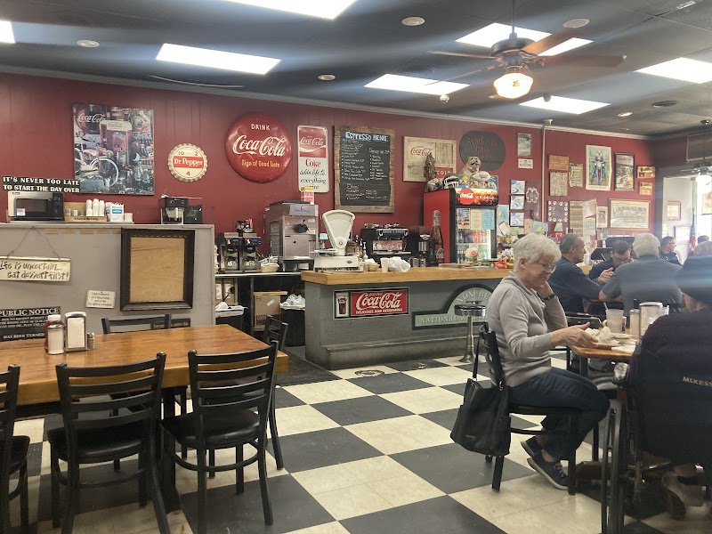 Starkville Cafe photo 4