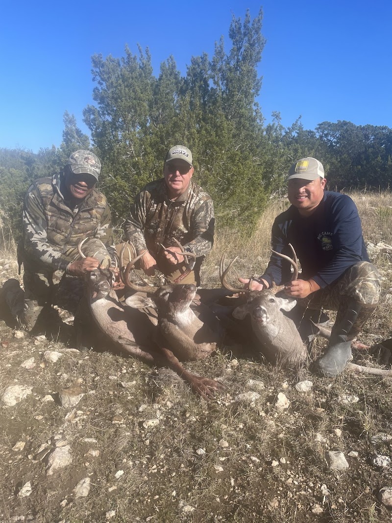 Live Oak Hunting Lodge - Photo 2