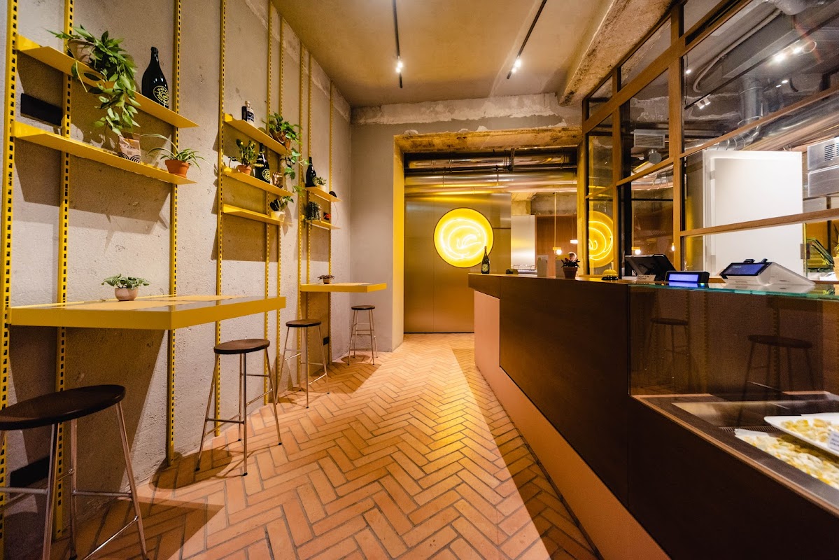 Mastro Tortello, Milano