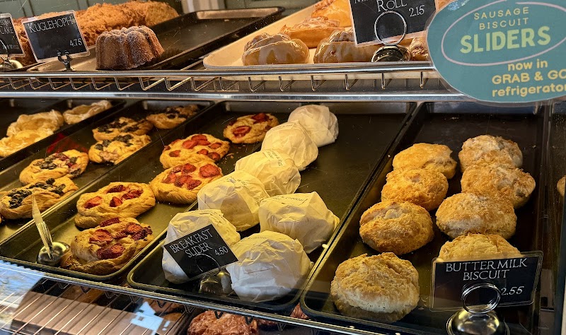 Bear Moon Bakery Cafe photo 3